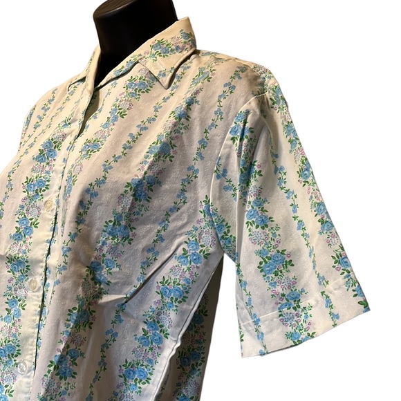 Vintage 60s/70s KRESGE Floral Prink Blouse/Top - Picture 3 of 6